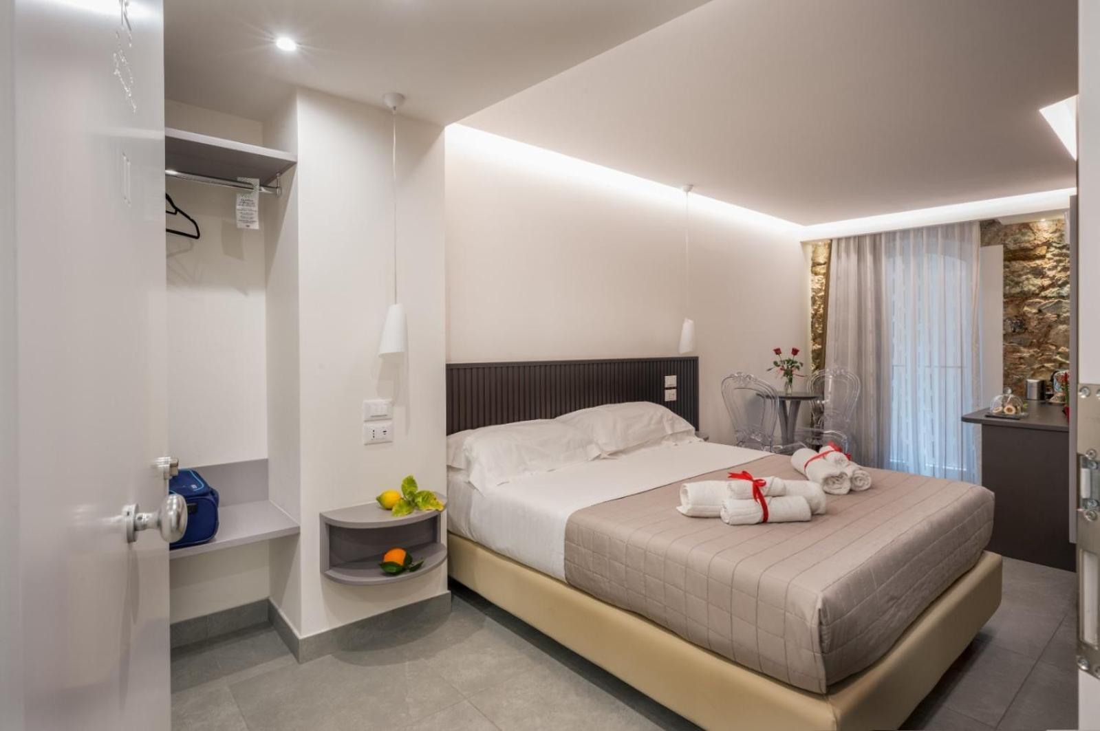 Taormina Charming Rooms Buitenkant foto