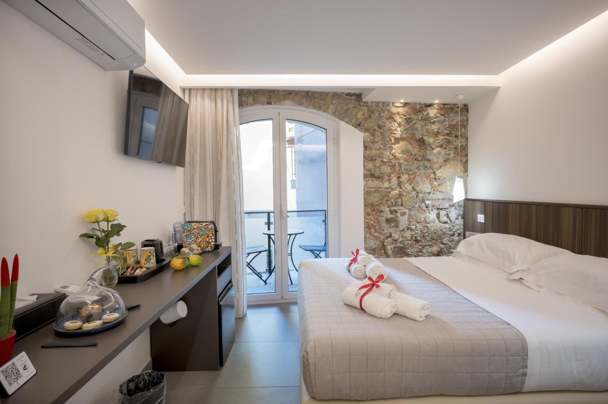 Taormina Charming Rooms Buitenkant foto