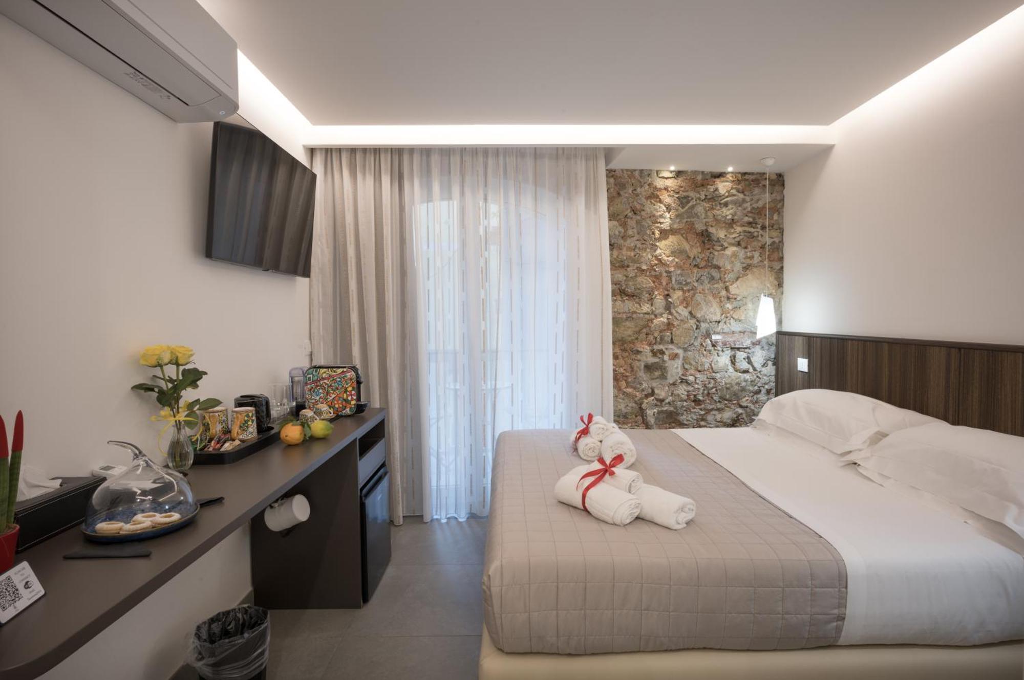 Taormina Charming Rooms Buitenkant foto