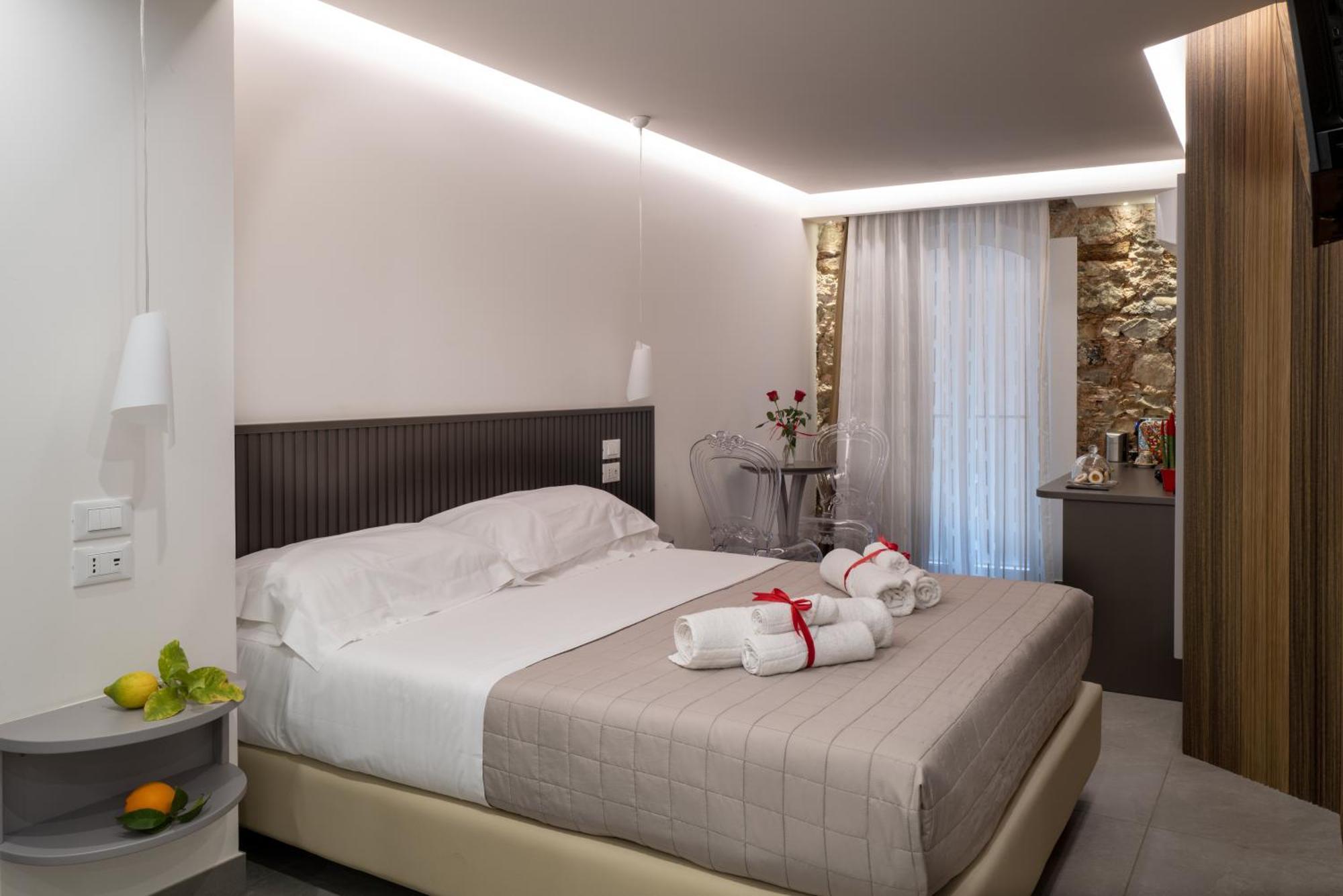 Taormina Charming Rooms Buitenkant foto