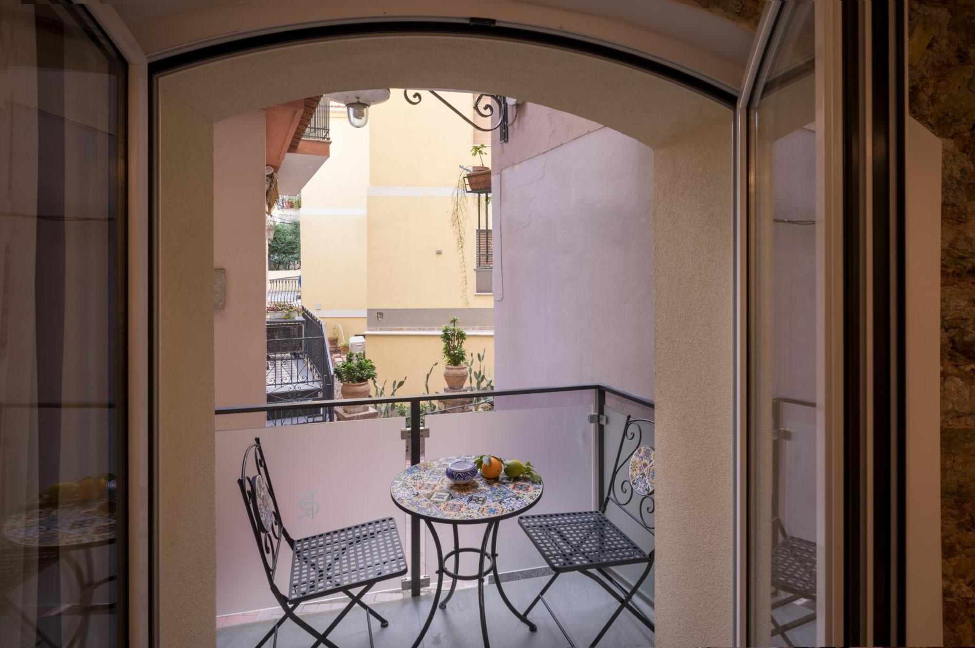 Taormina Charming Rooms Buitenkant foto