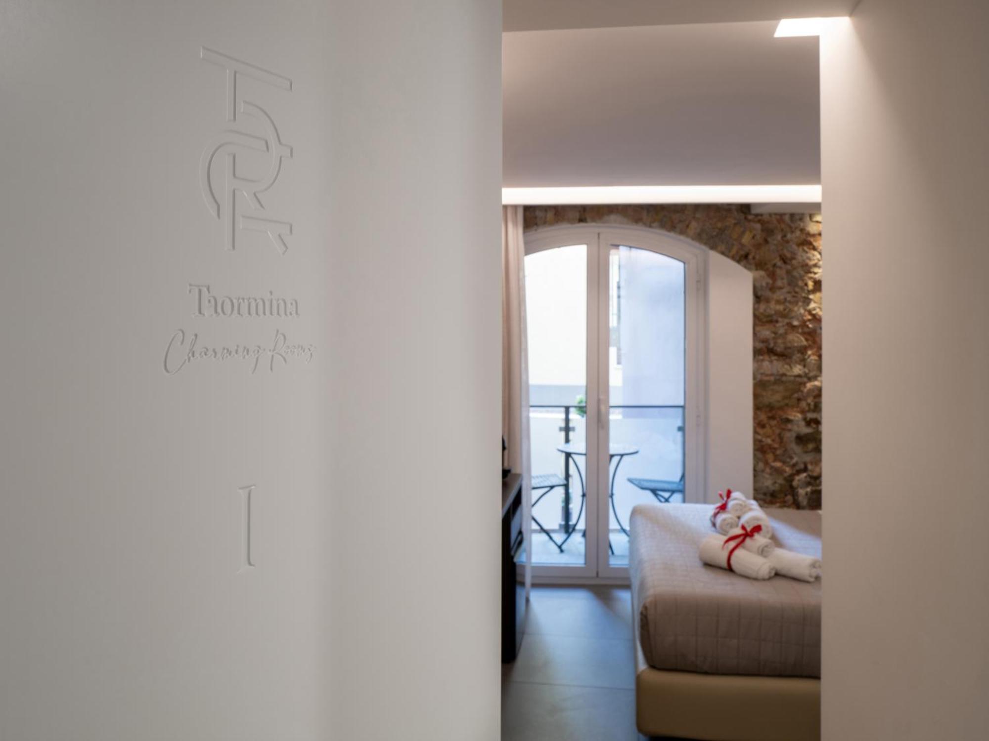 Taormina Charming Rooms Buitenkant foto