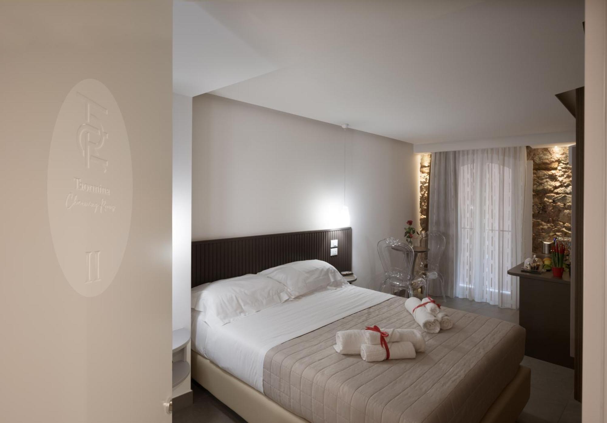 Taormina Charming Rooms Buitenkant foto